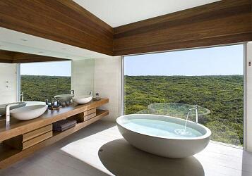 10 красивых ванных комнат в лучших отелях мира