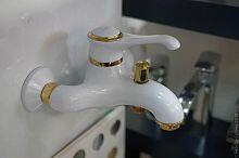 Смеситель Tiffany настенный для ванной Emmevi белый золото - фото, изображение товара в интернет-магазине Felicita-crimea.ru, Симферополь, Крым